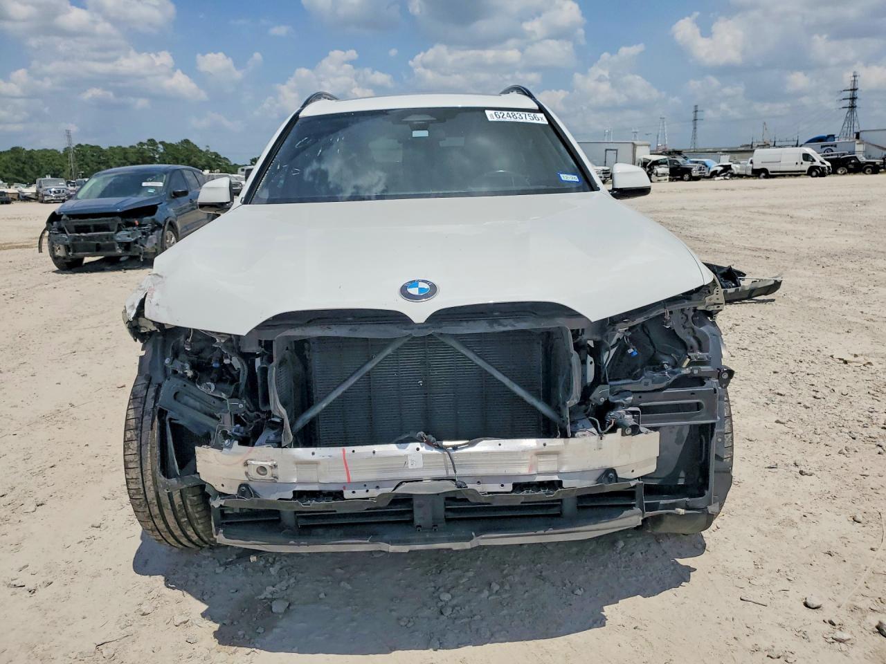 2024 BMW X7 xDrive40I - zdjęcie 5