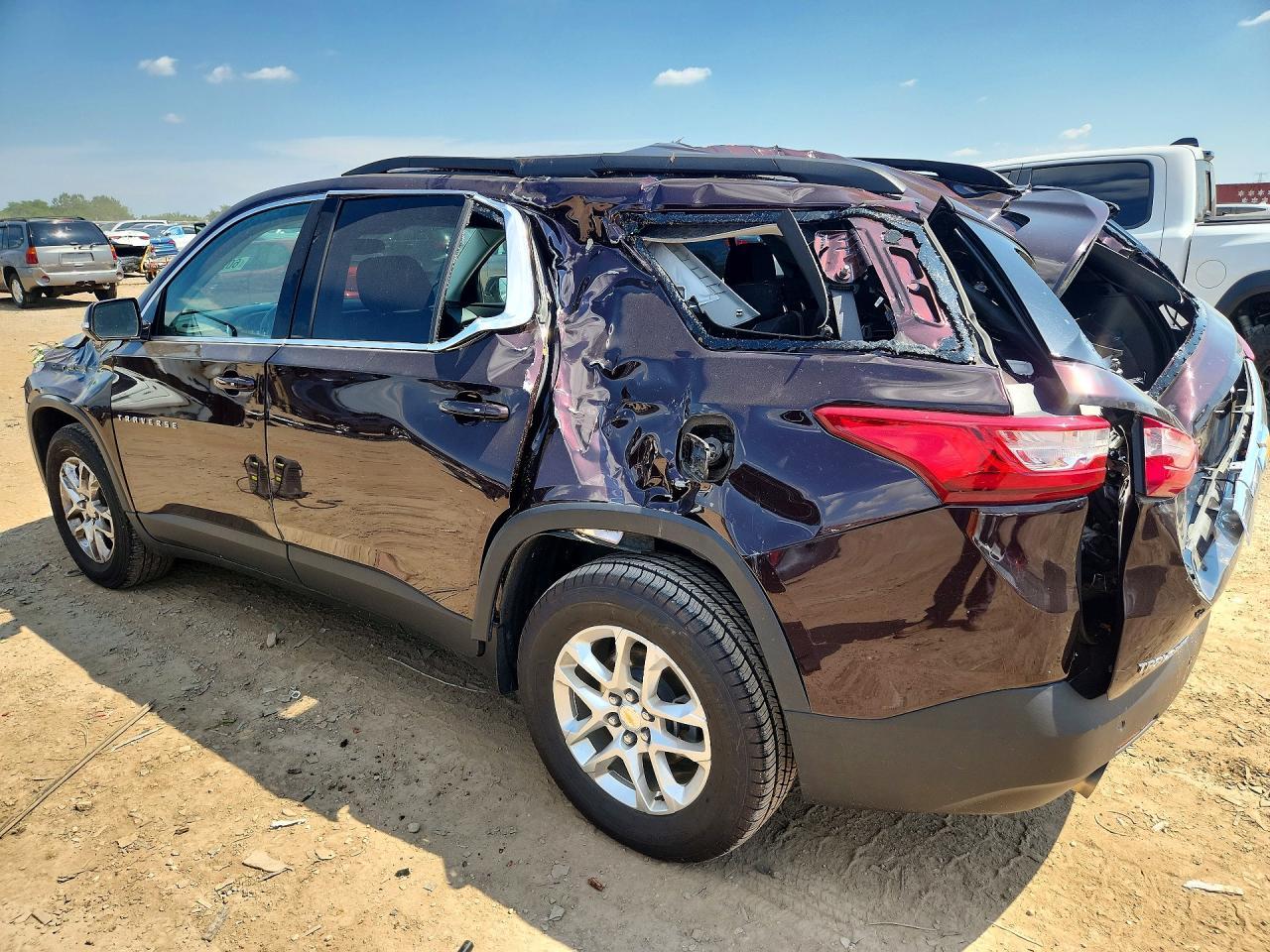 2020 Chevrolet Traverse Lt - zdjęcie 2