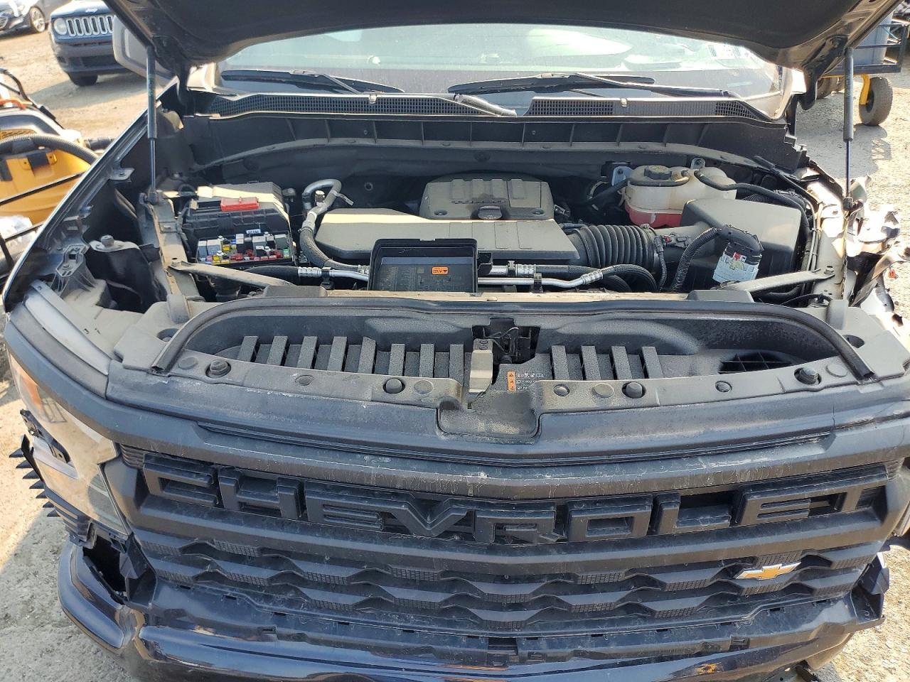 2023 Chevrolet Silverado K1500 Custom - zdjęcie 11