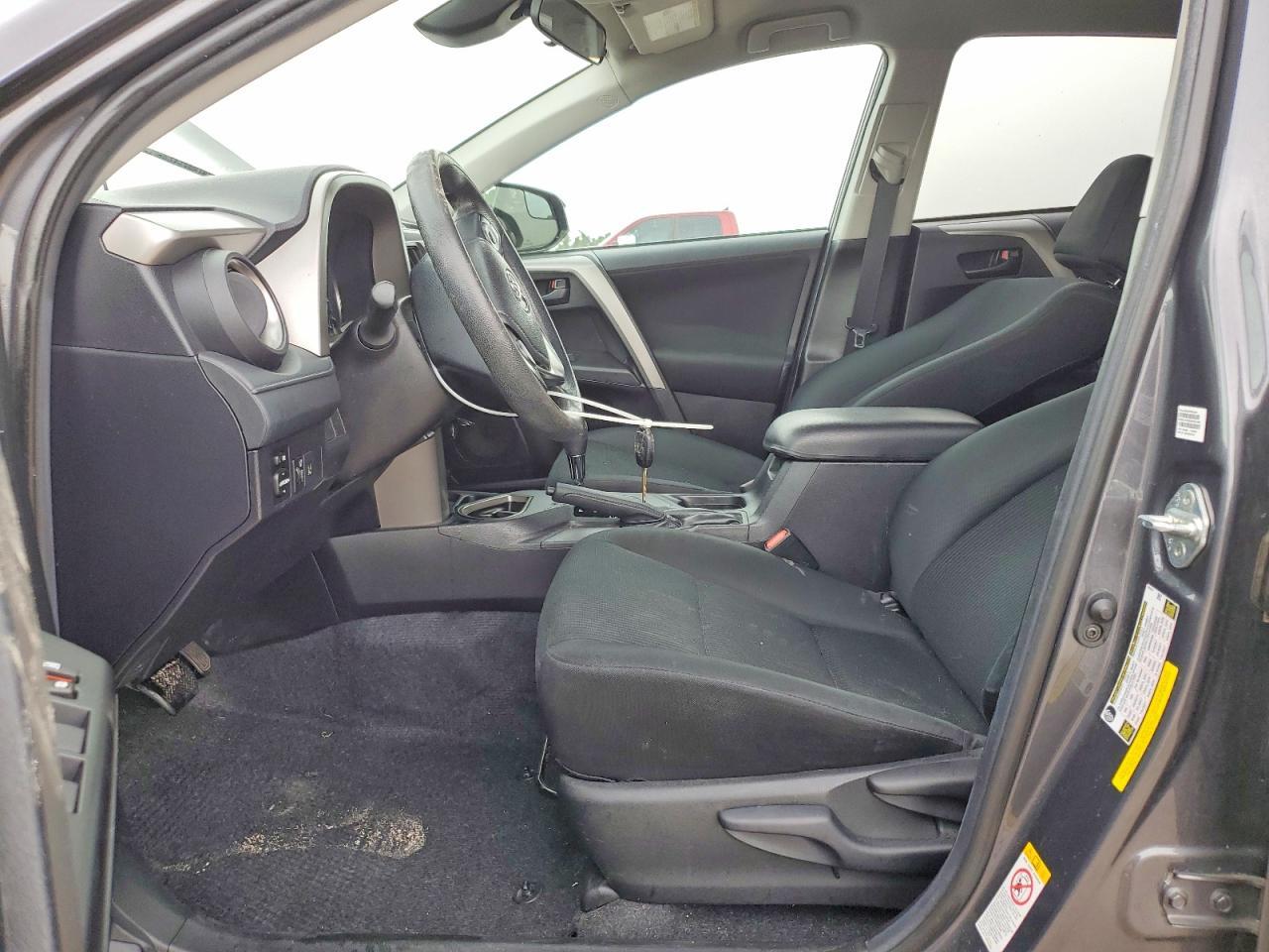 2018 Toyota Rav4 Le - zdjęcie 7