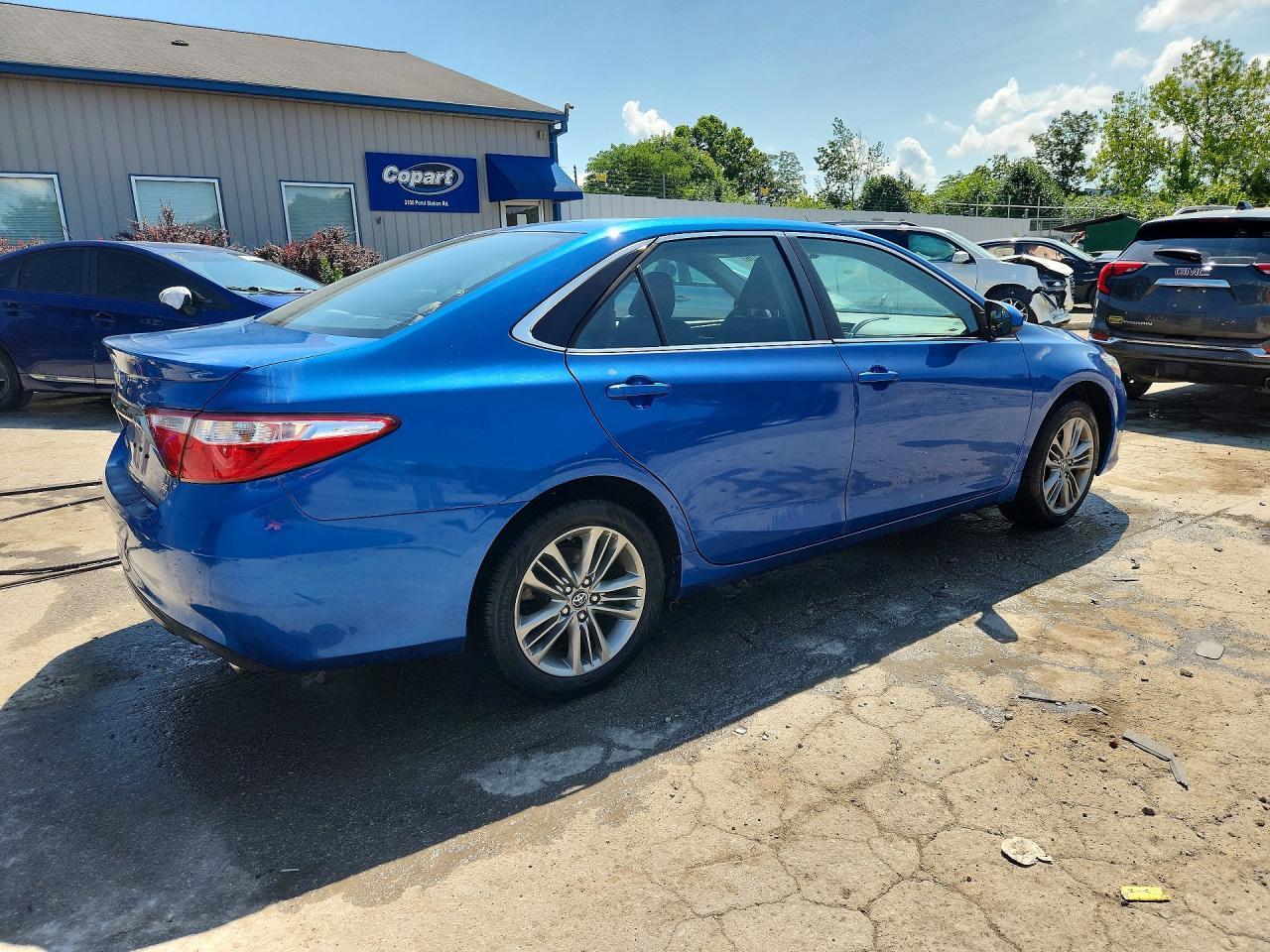 2017 Toyota Camry Se - zdjęcie 3