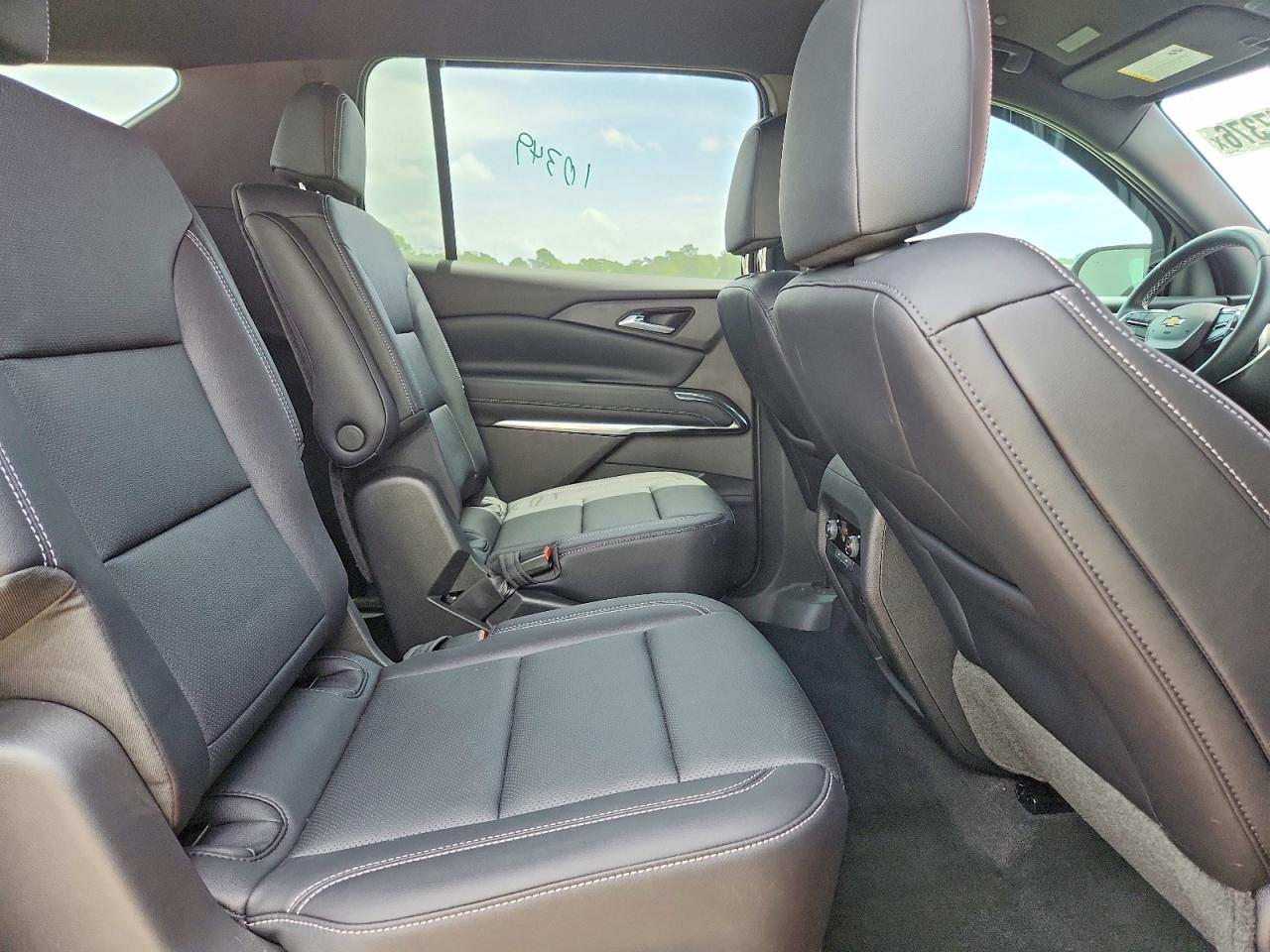 2026 Chevrolet Traverse Lt - zdjęcie 11