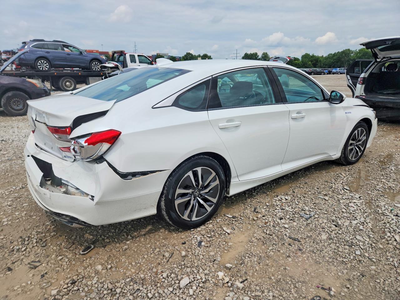 2021 Honda Accord Hybrid - zdjęcie 3