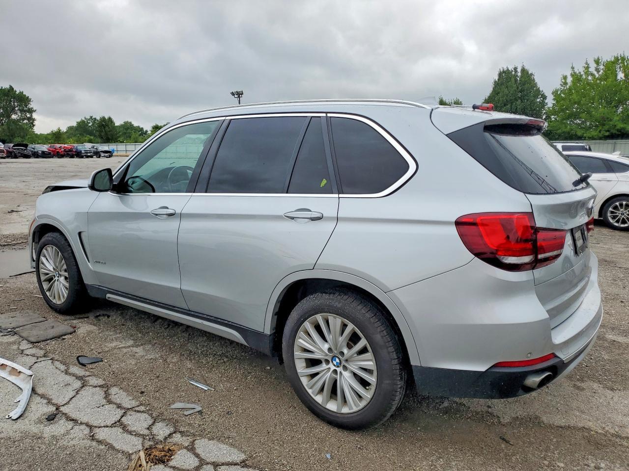 2017 BMW X5 xDrive35I - zdjęcie 2