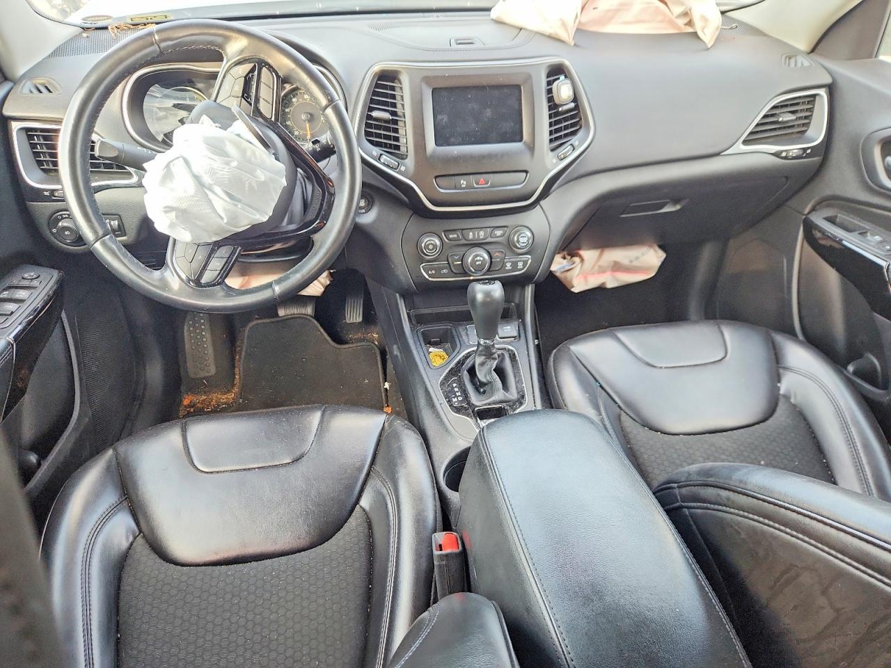 2019 Jeep Cherokee Latitude Plus - zdjęcie 8
