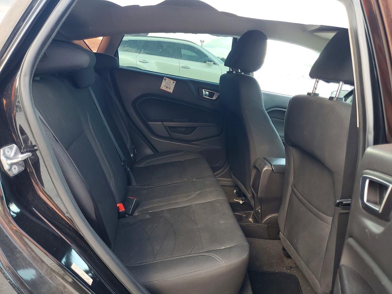 2014 Ford Fiesta Se - zdjęcie 10