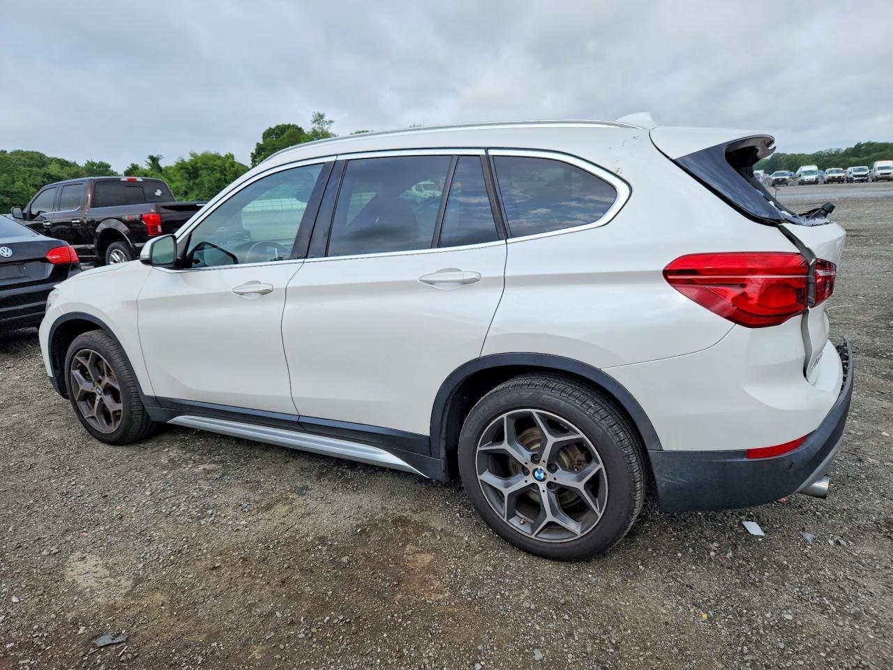 2018 BMW X1 xDrive28I - zdjęcie 2