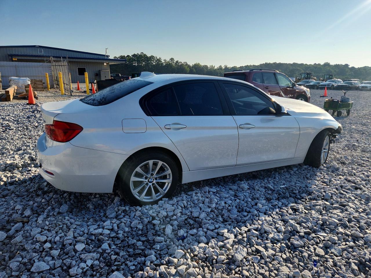 2017 BMW 320 I - zdjęcie 3