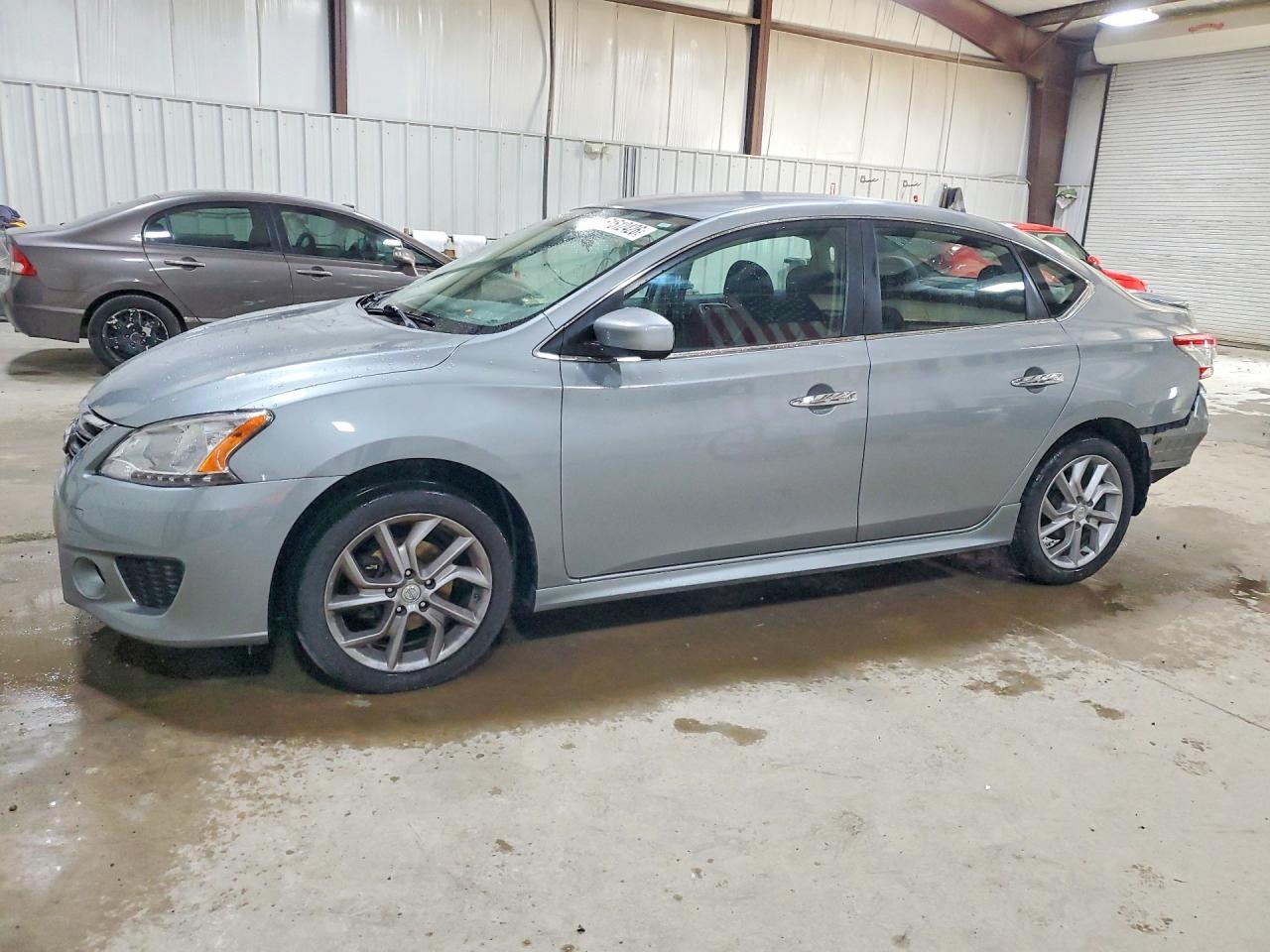 2014 Nissan Sentra Sr - zdjęcie główne