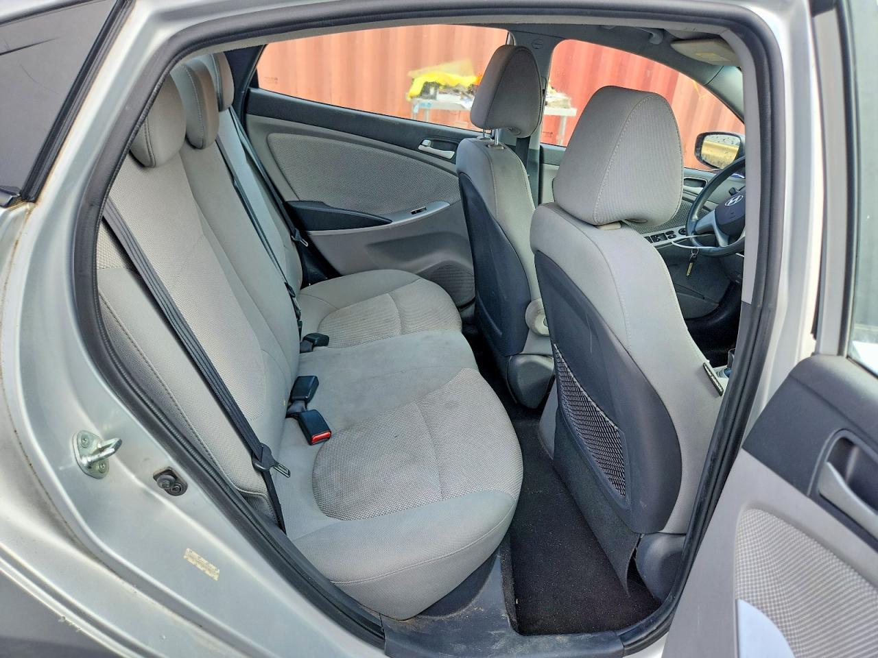 2013 Hyundai Accent Gls - zdjęcie 10