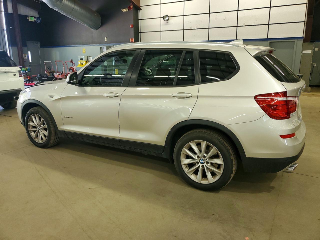 2015 BMW X3 xDrive28I - zdjęcie 2