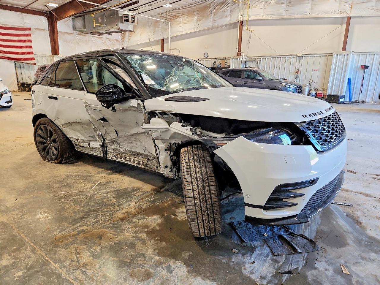 2021 Land Rover Range Rover Velar R-Dynamic S - zdjęcie 4