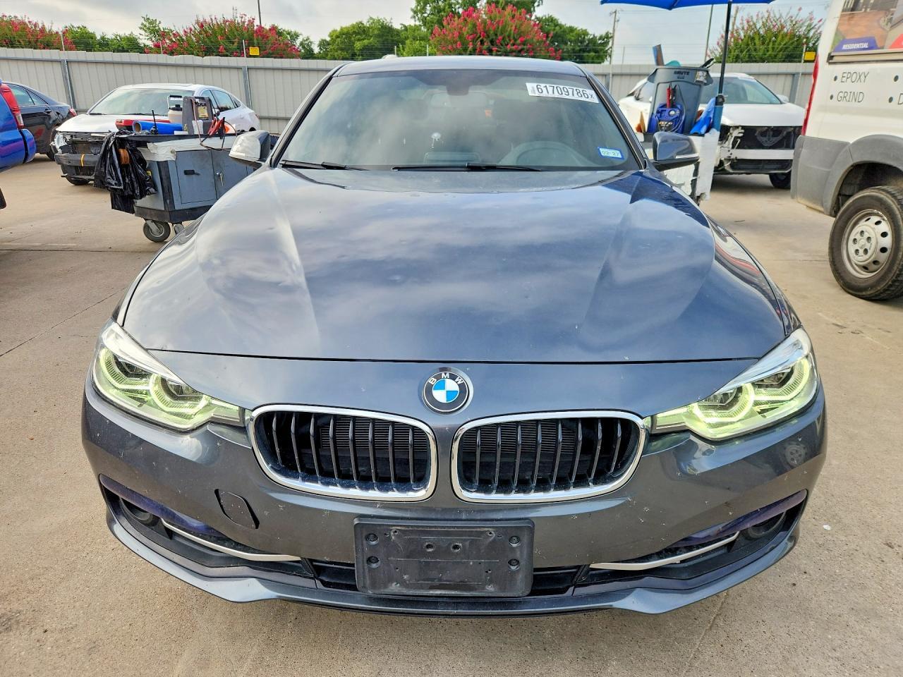 2018 BMW 330 I - zdjęcie 5