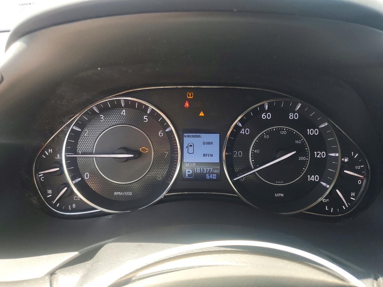 2017 Nissan Armada Platinum - zdjęcie 9