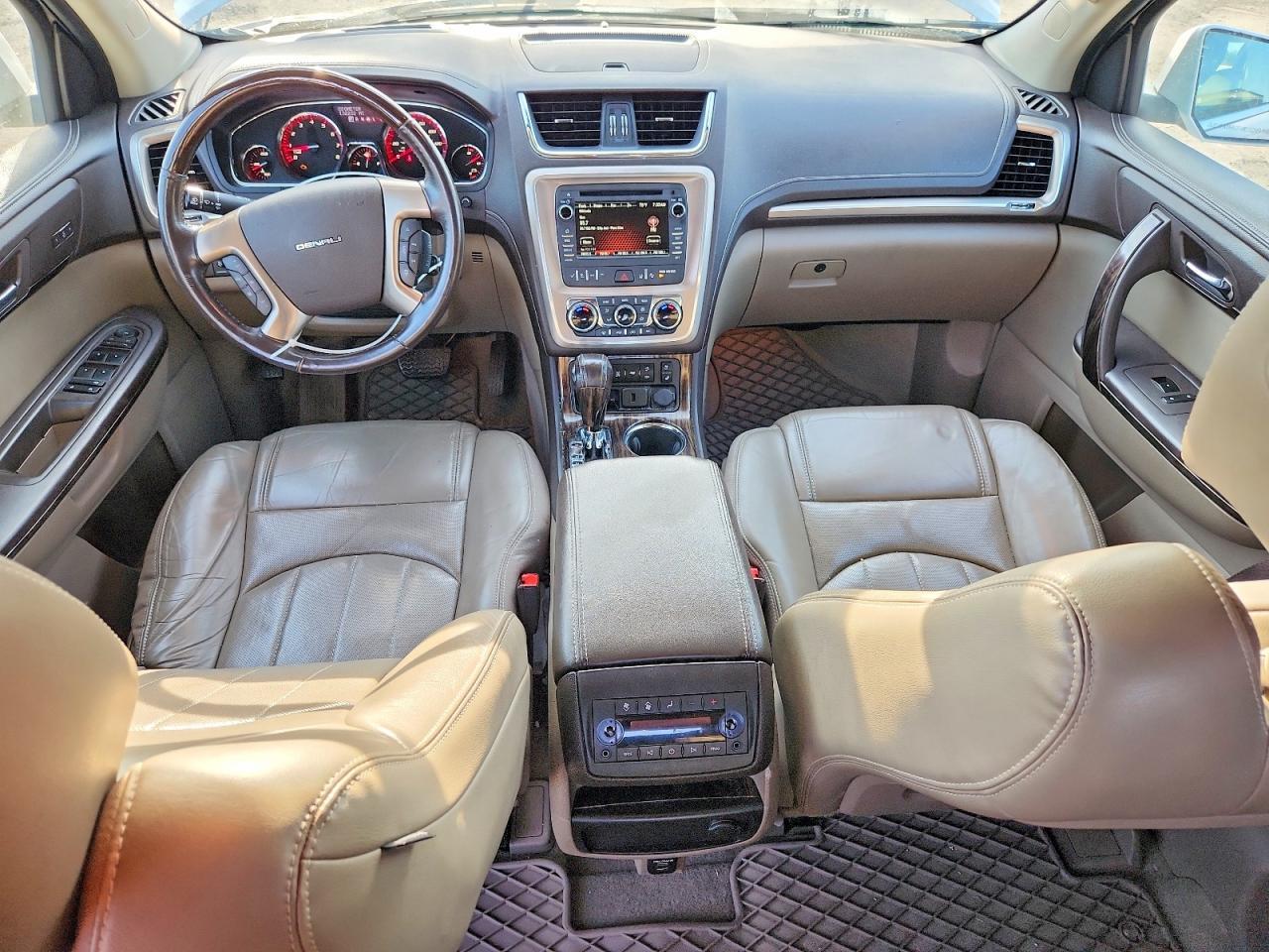 2016 GMC Acadia Denali - zdjęcie 8