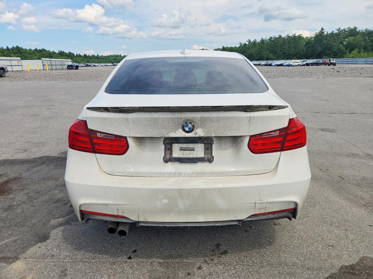 2015 BMW Seria 3 328i - zdjęcie 6