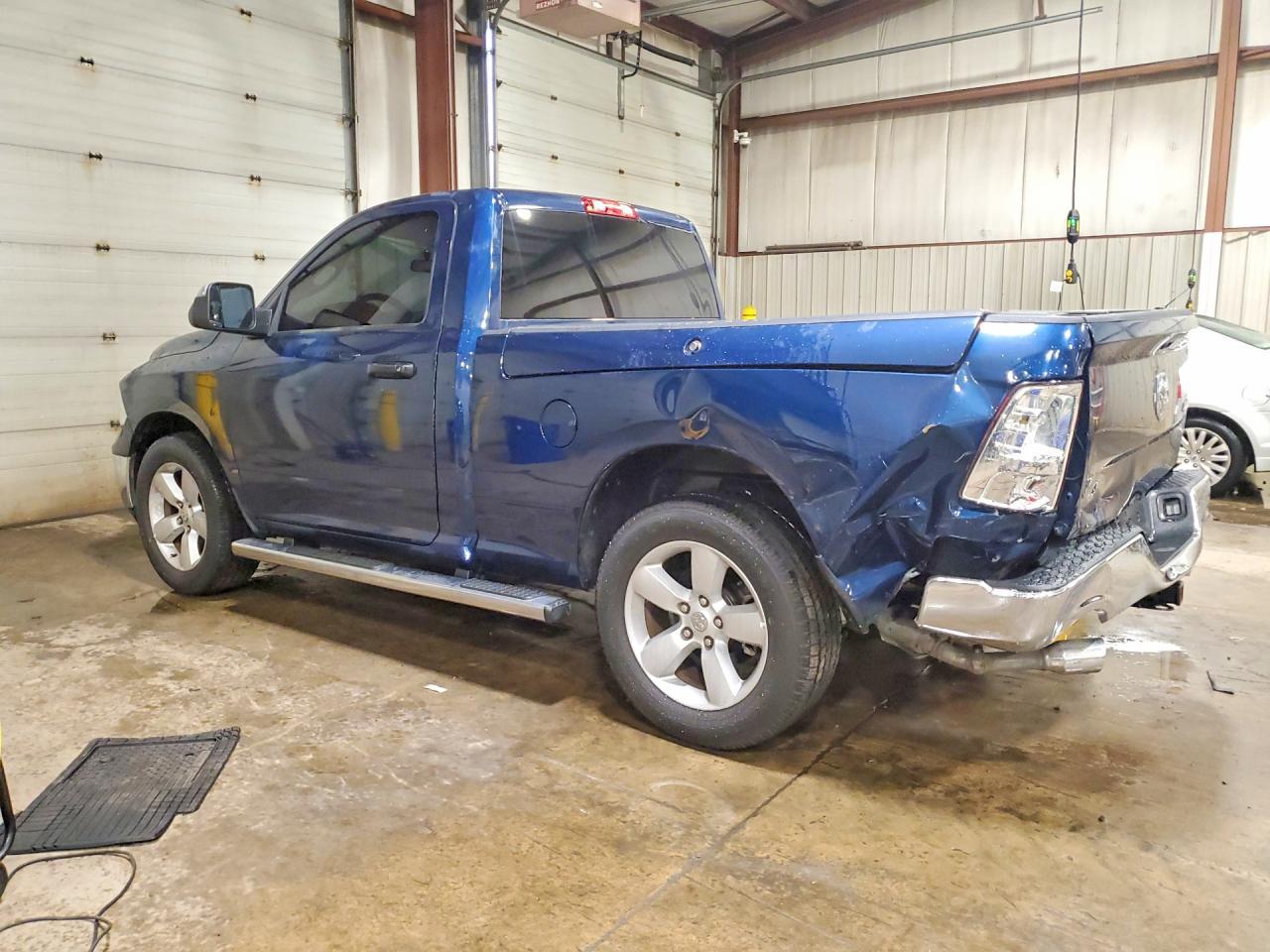 2022 Ram 1500 Classic Tradesman - zdjęcie 2