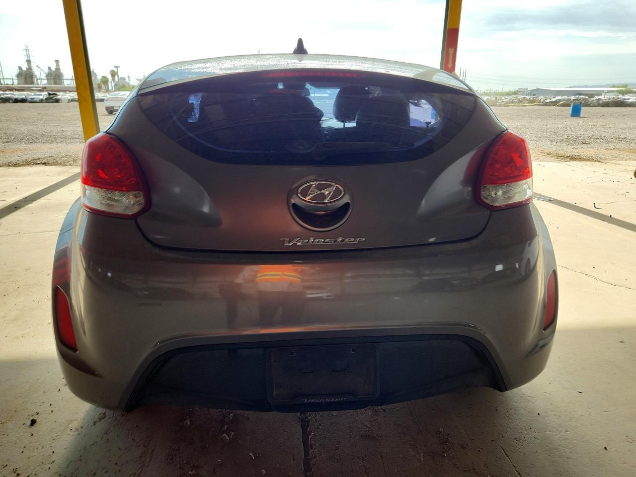 2013 Hyundai Veloster Base - zdjęcie 6