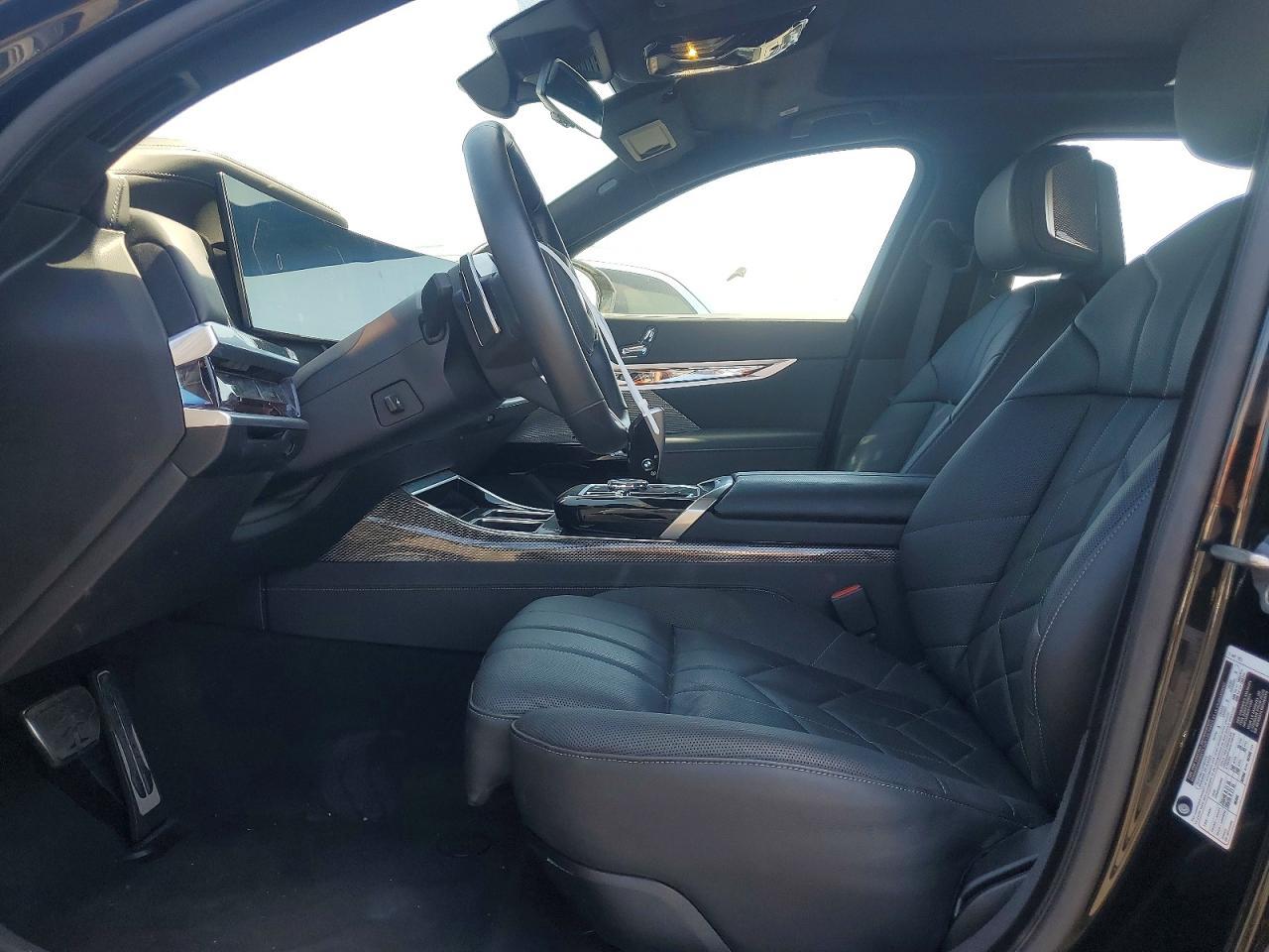 2024 BMW 740 I - zdjęcie 7