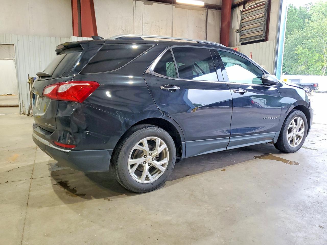 2020 Chevrolet Equinox Premier - zdjęcie 3