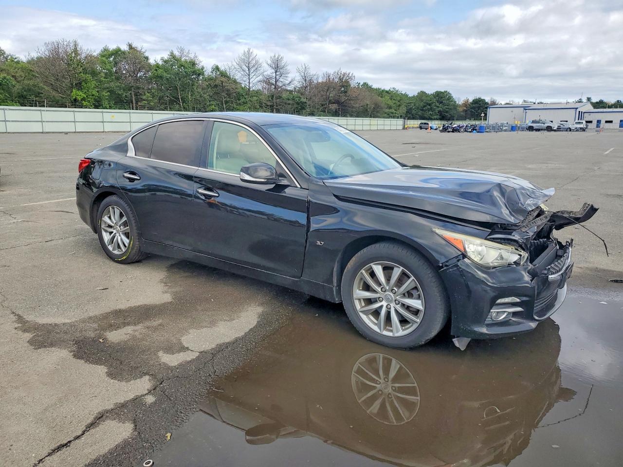 2015 Infiniti Q50 Premium - zdjęcie 4