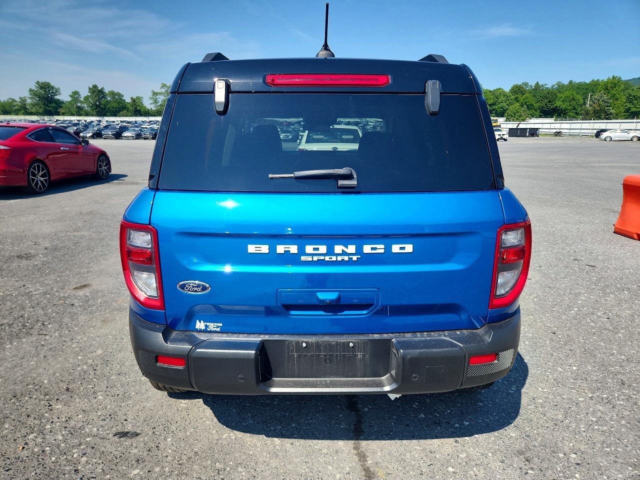 2025 Ford Bronco Sport Outer Banks - zdjęcie 6