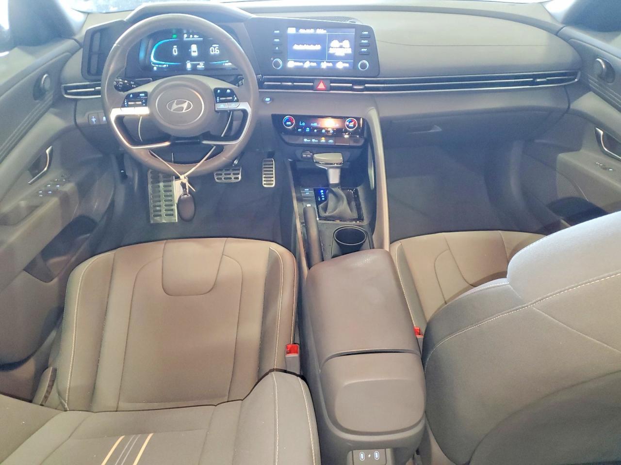 2025 Hyundai Elantra Sel Sport - zdjęcie 8