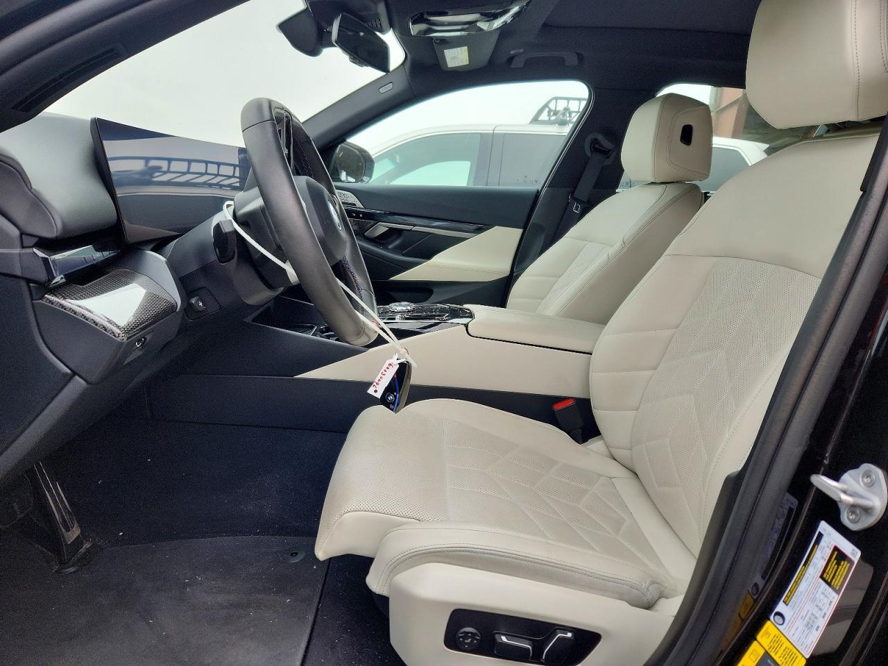 2024 BMW I5 M60 - zdjęcie 7