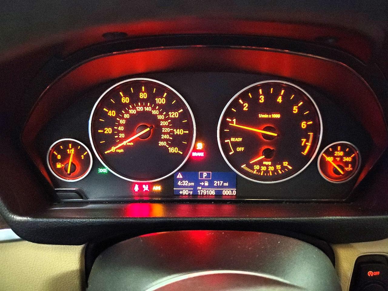2014 BMW 328 I - zdjęcie 9