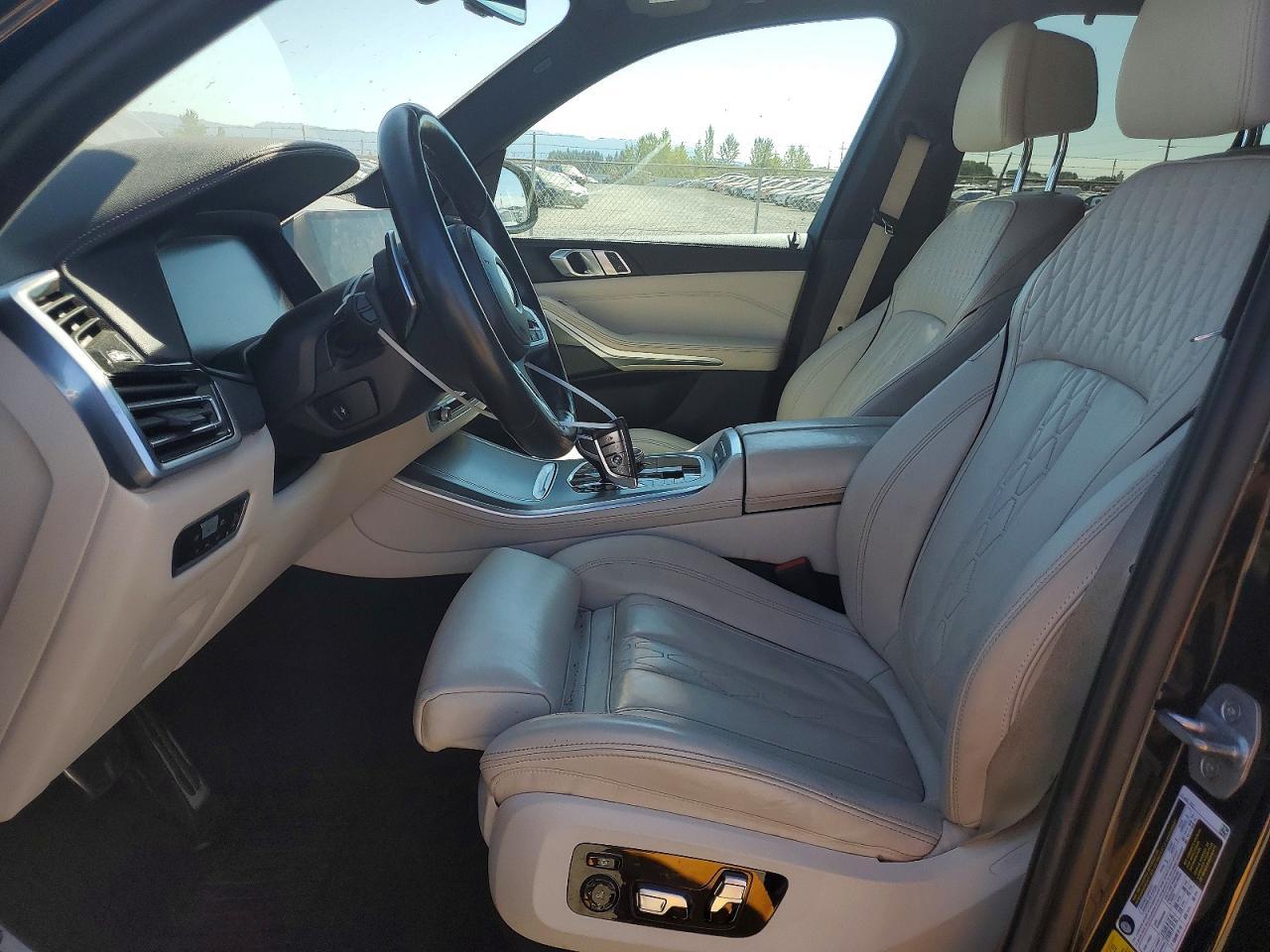 2023 BMW X5 xDrive40I - zdjęcie 7