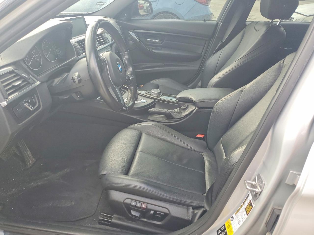 2015 BMW 335 Xi - zdjęcie 7