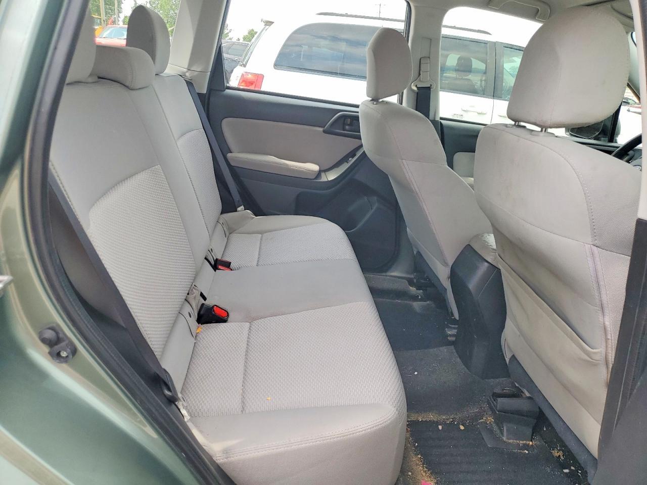 2014 Subaru Forester 2.5I - zdjęcie 11