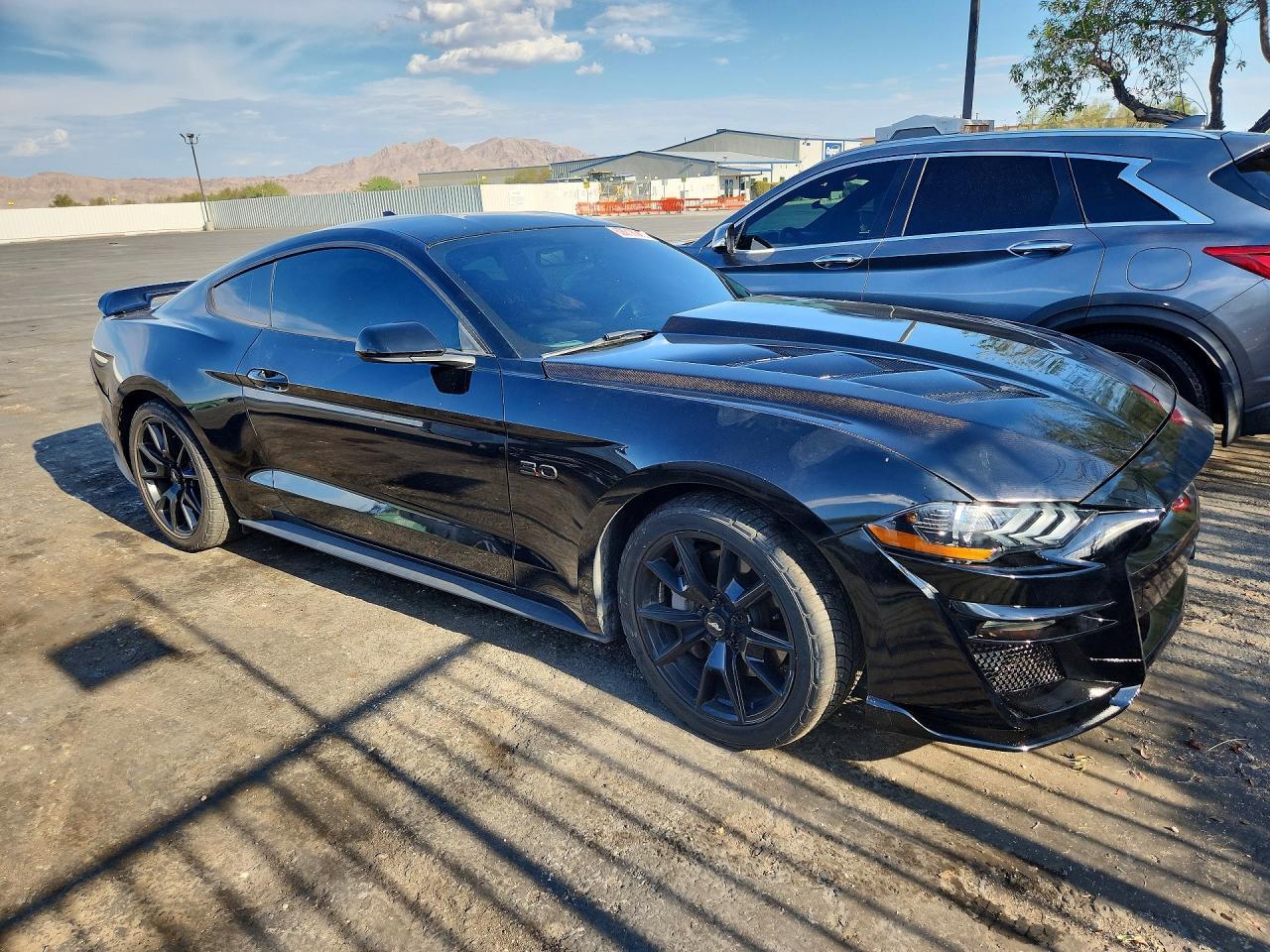 2020 Ford Mustang Gt - zdjęcie 4