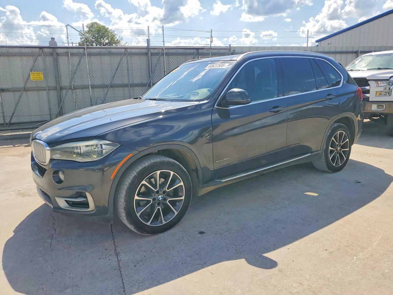 2015 BMW X5 xDrive35I - zdjęcie główne