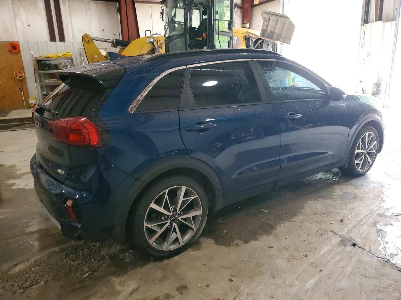 2022 Kia Niro Touring Special Edition - zdjęcie 3