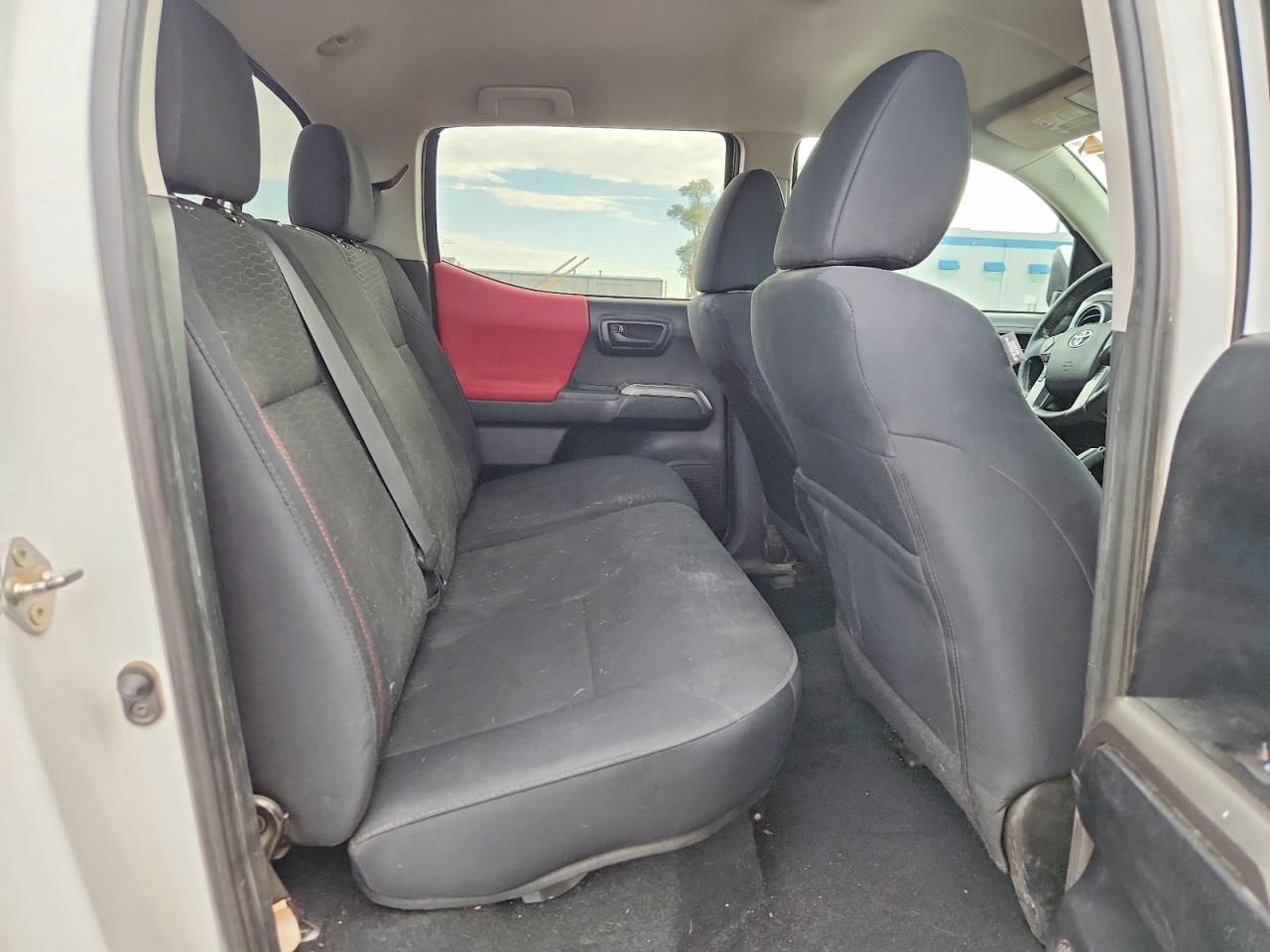 2018 Toyota Tacoma Sr5 V6 - zdjęcie 10