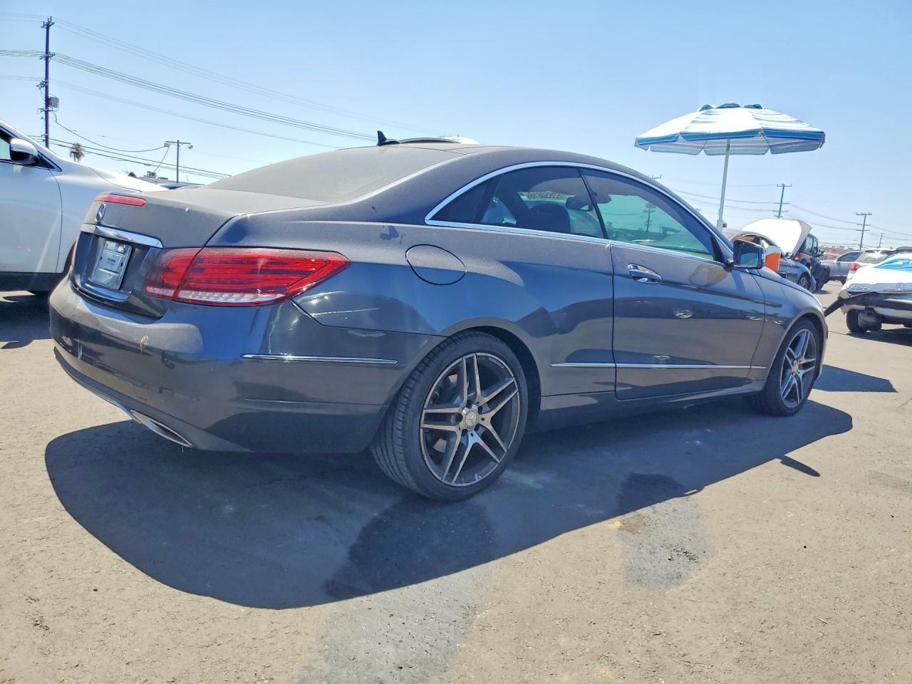 2015 Mercedes-Benz E 400 - zdjęcie 3
