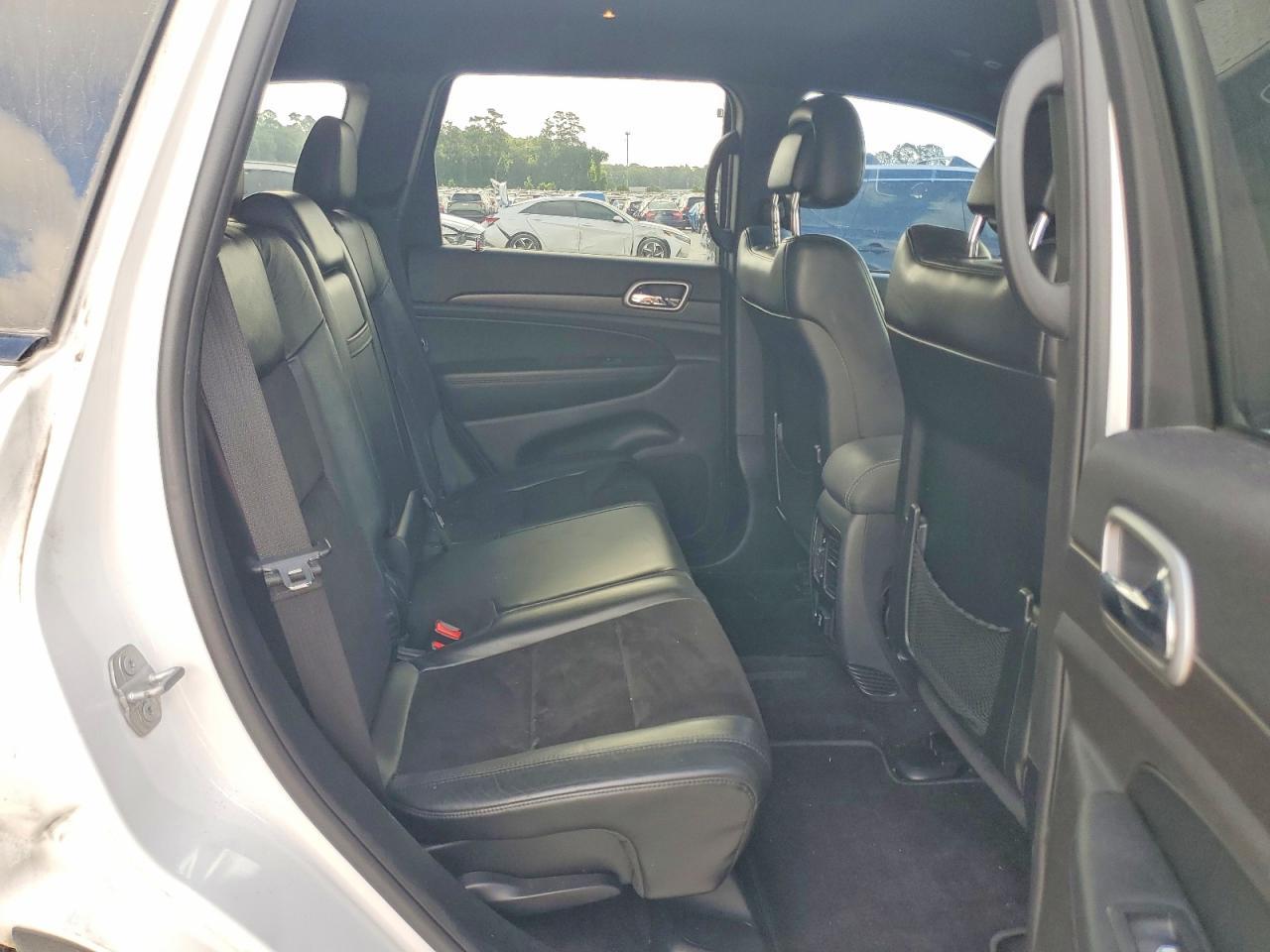 2018 Jeep Grand Cherokee Laredo - zdjęcie 11
