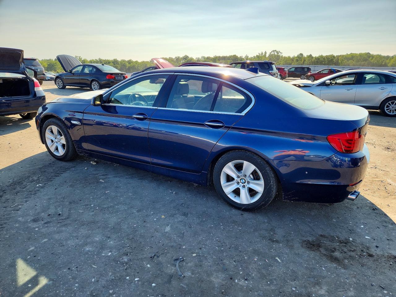 2013 BMW 528 Xi - zdjęcie 2