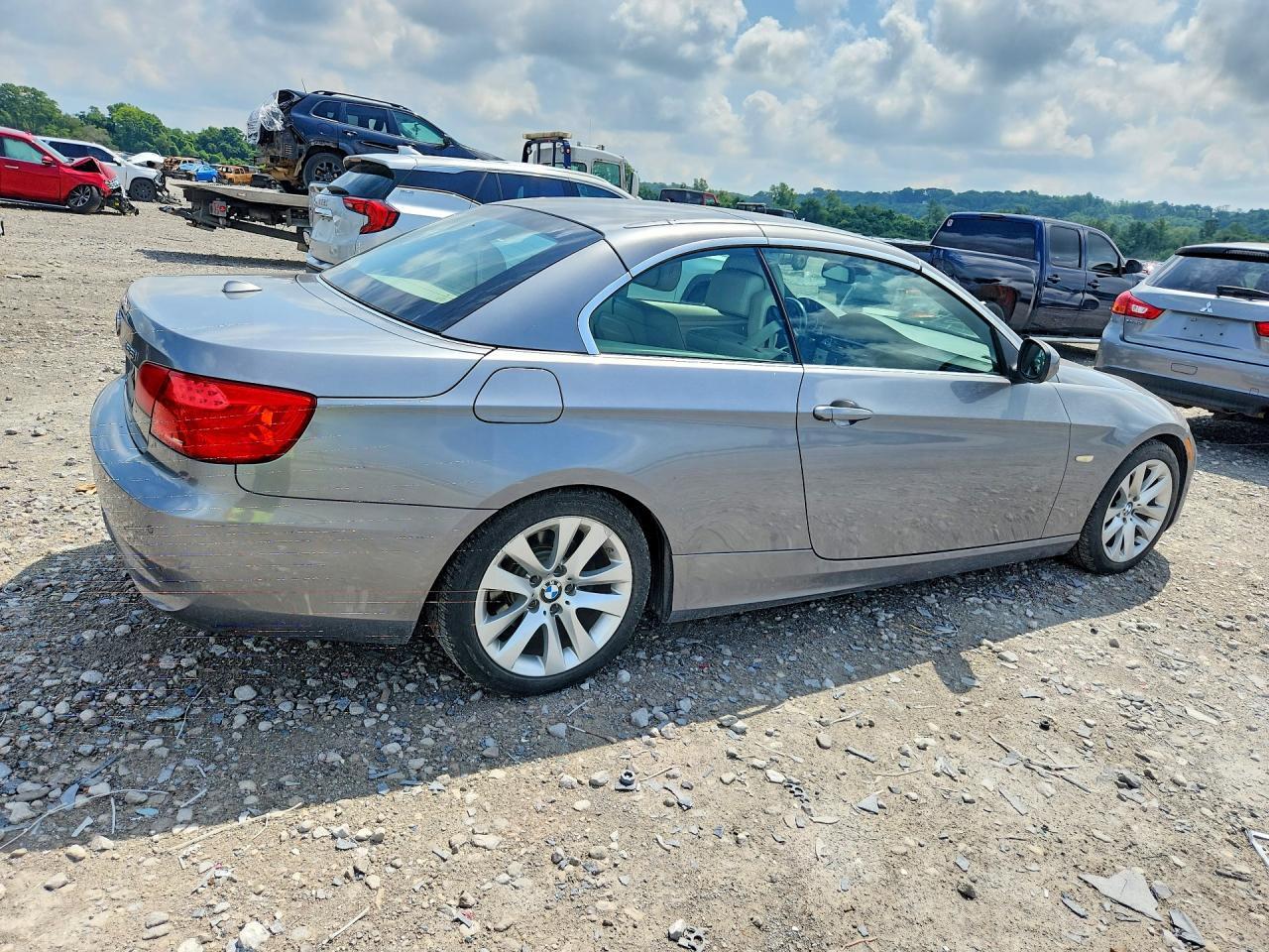 2013 BMW 328 I - zdjęcie 3