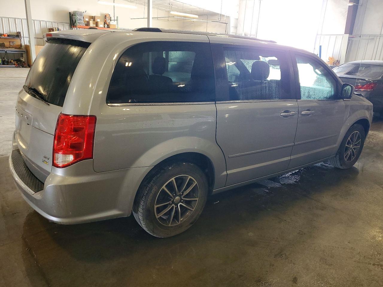 2017 Dodge Grand Caravan Sxt - zdjęcie 3