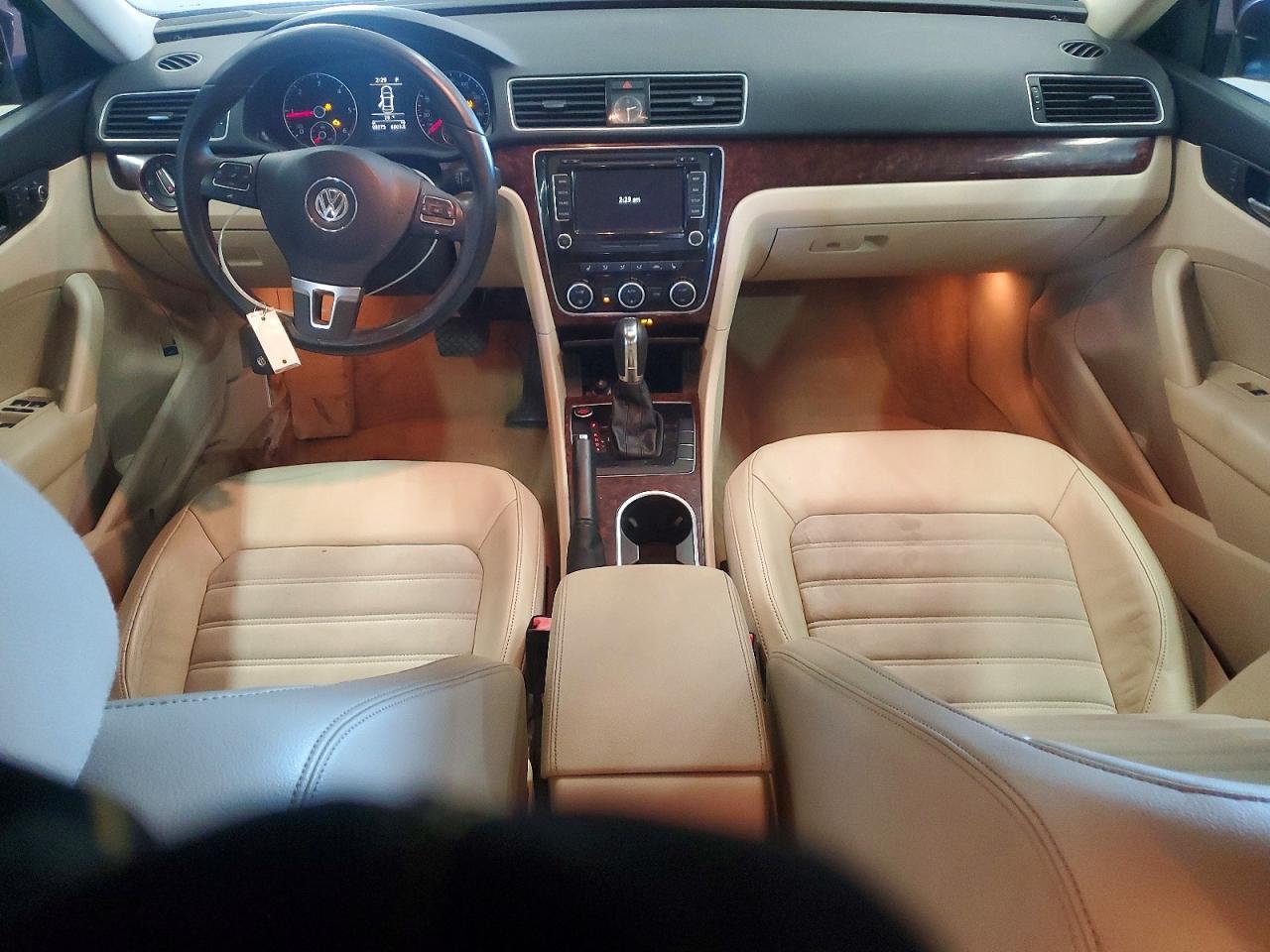 2013 Volkswagen Passat Sel - zdjęcie 8