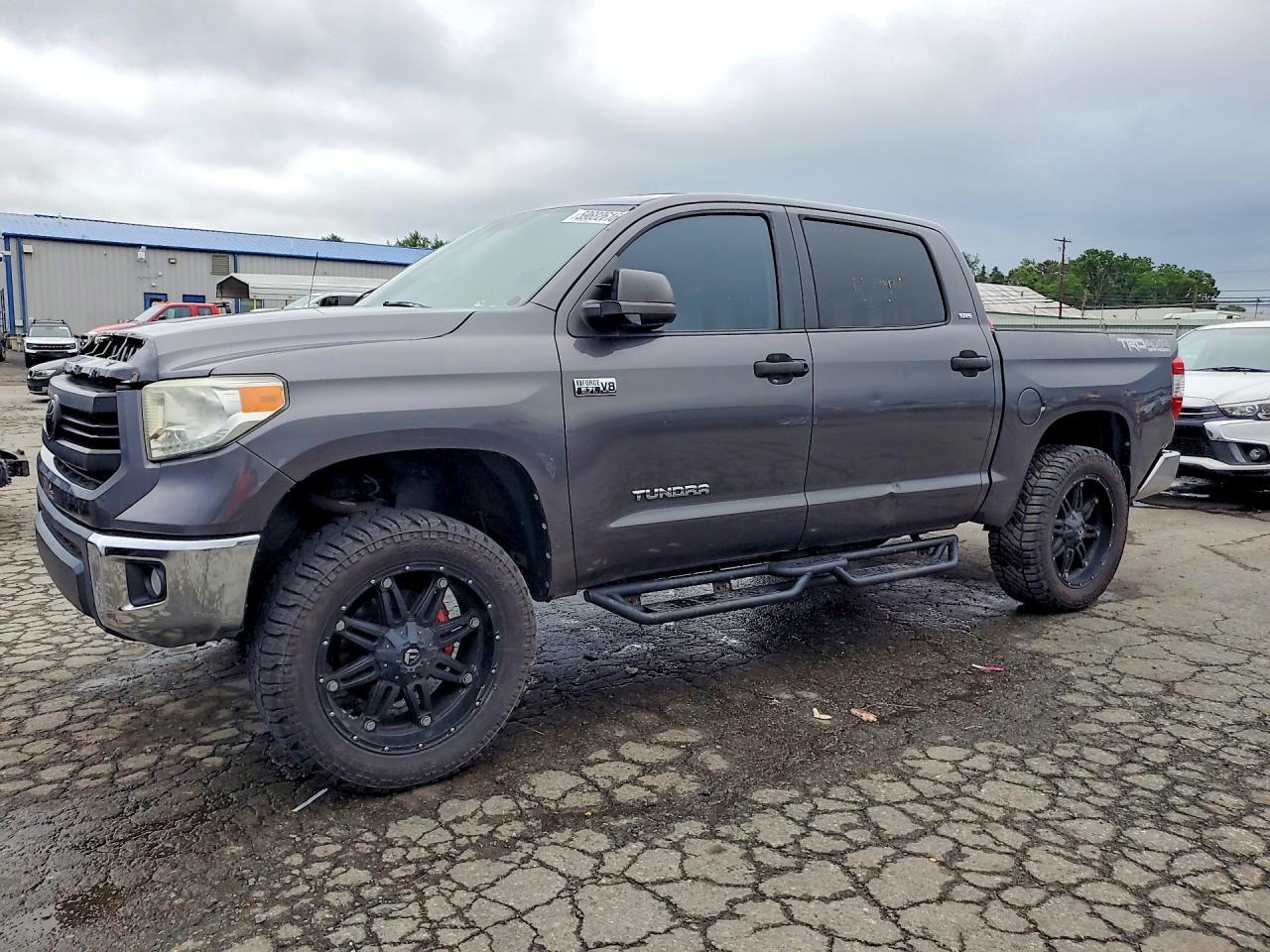 2014 Toyota Tundra Crewmax Sr5 - zdjęcie główne