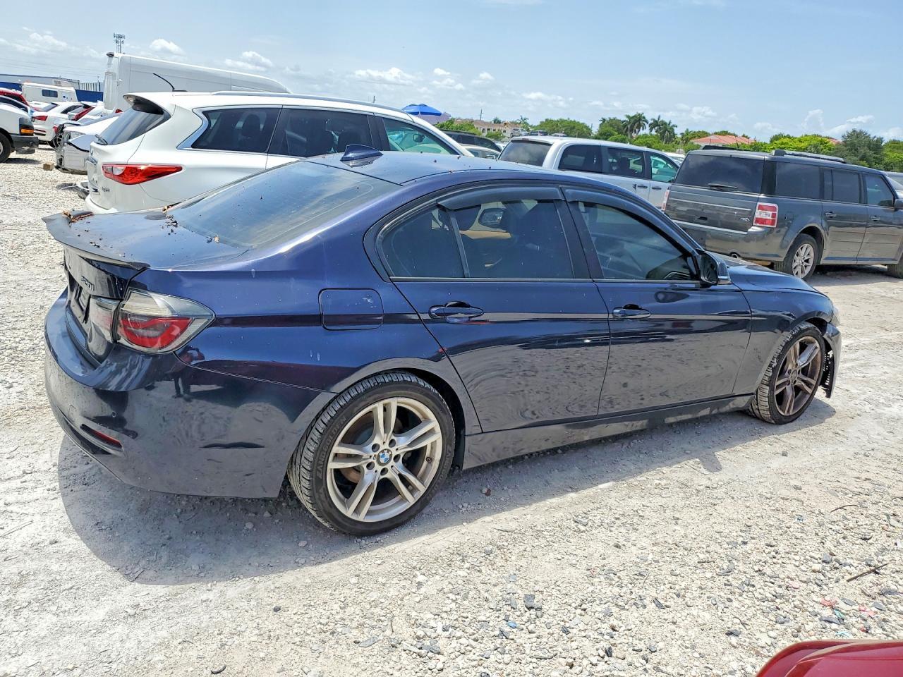 2016 BMW Seria 3 320i - zdjęcie 3