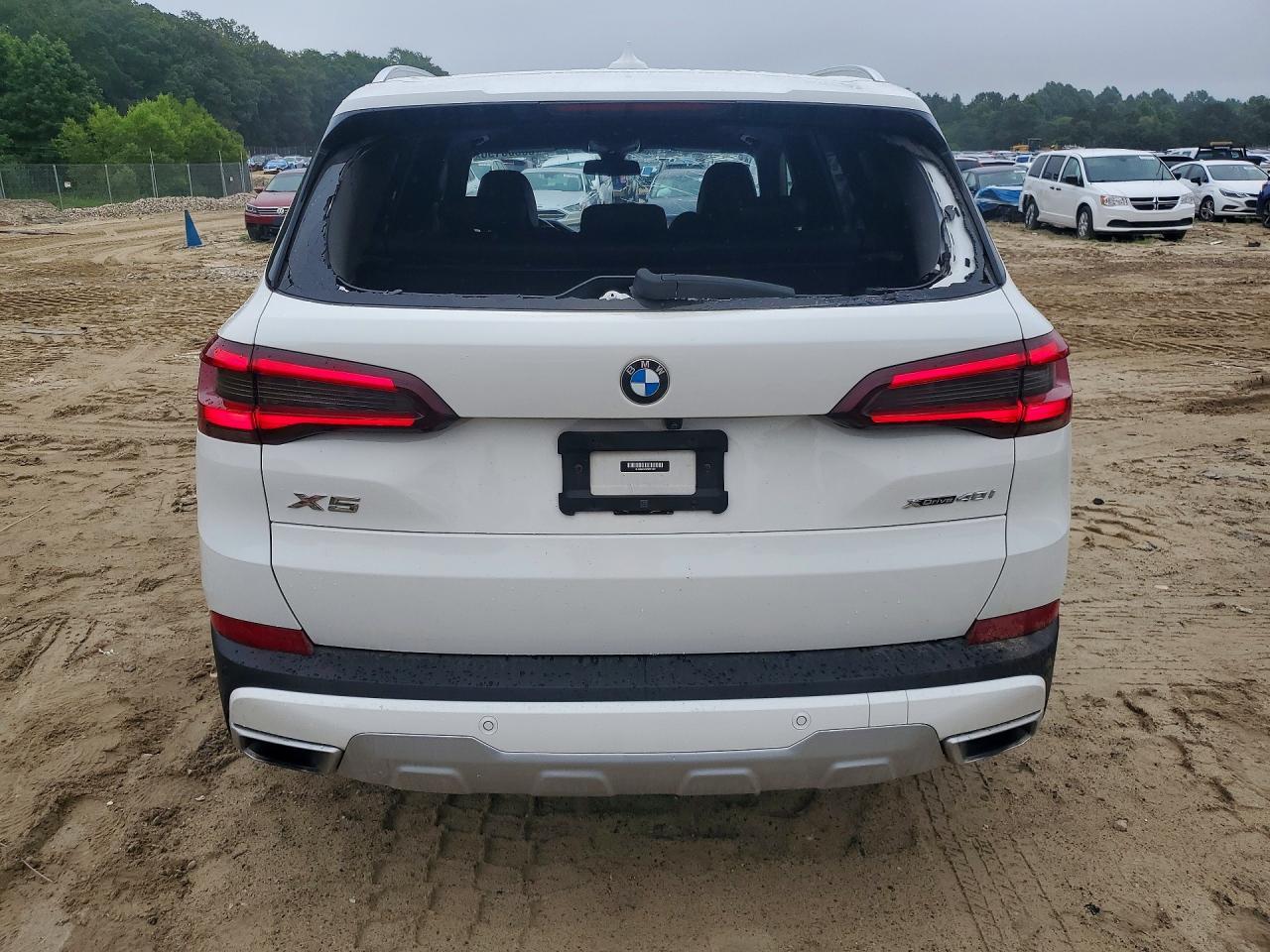 2023 BMW X5 xDrive40I - zdjęcie 6