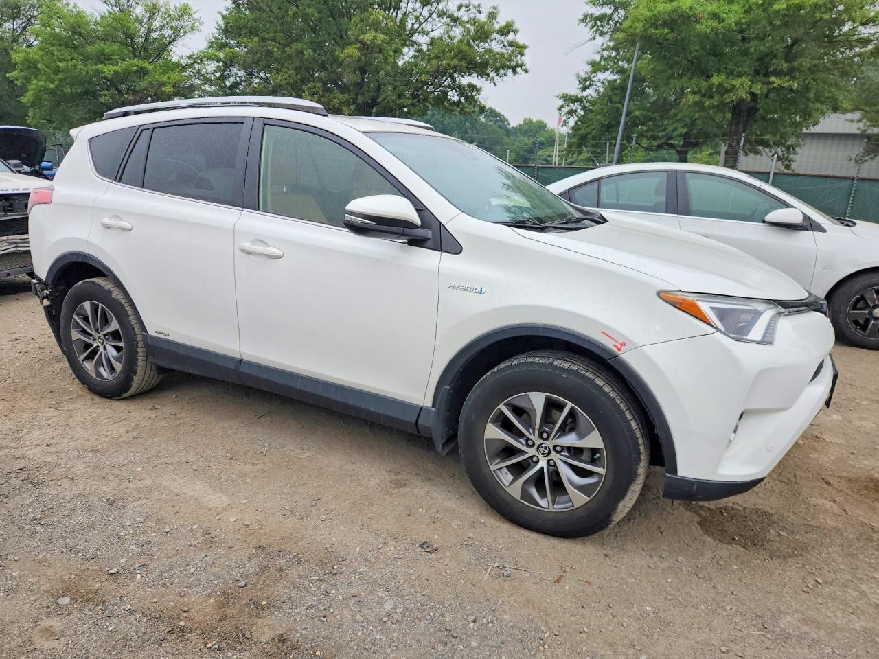 2016 Toyota Rav4 Hv Xle - zdjęcie 4