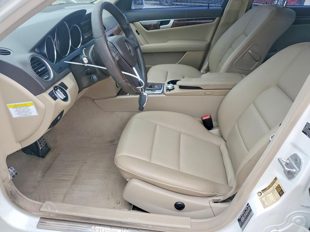 2013 Mercedes-Benz C 300 4Matic - zdjęcie 7