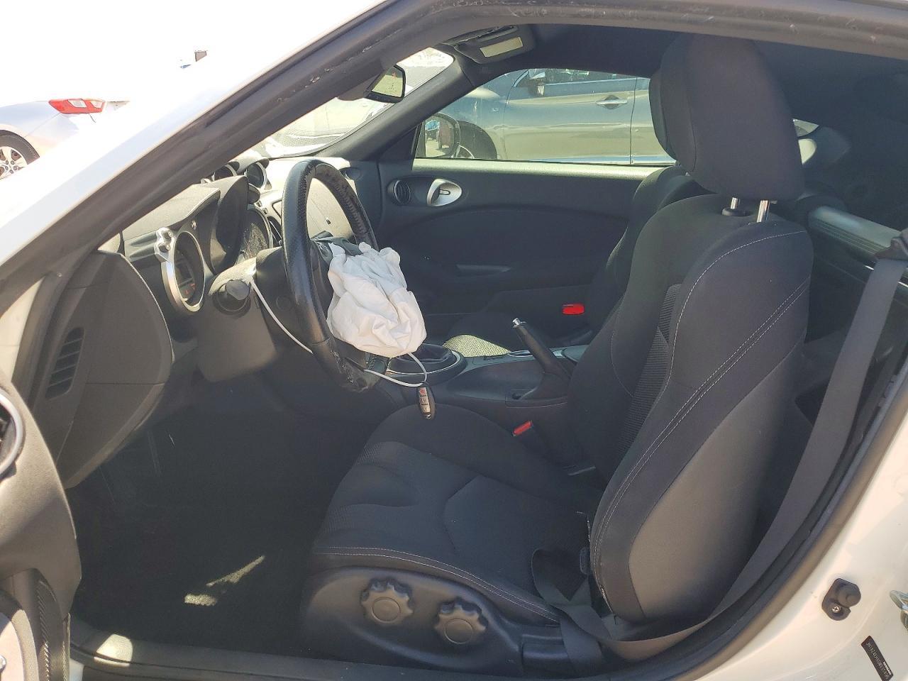 2016 Nissan 370Z Base - zdjęcie 7
