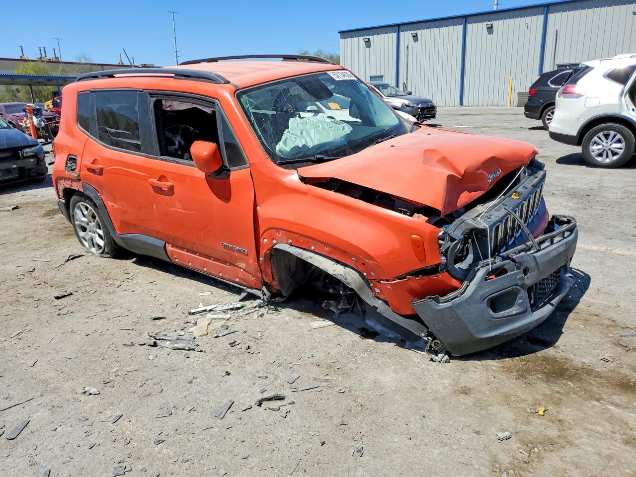2015 Jeep Renegade Latitude - zdjęcie 4