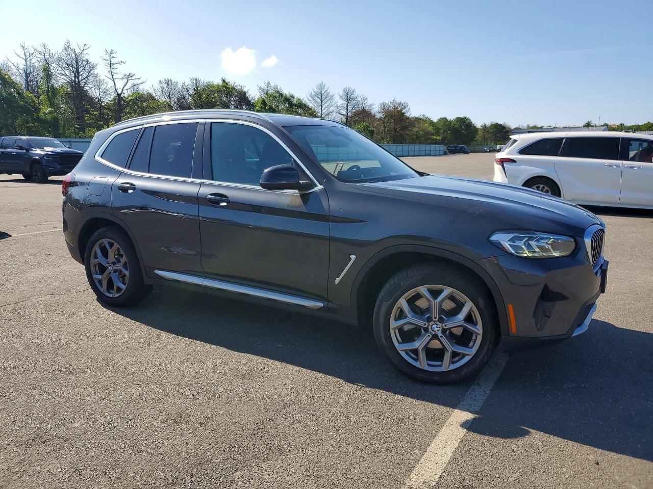 2024 BMW X3 xDrive30I - zdjęcie 4